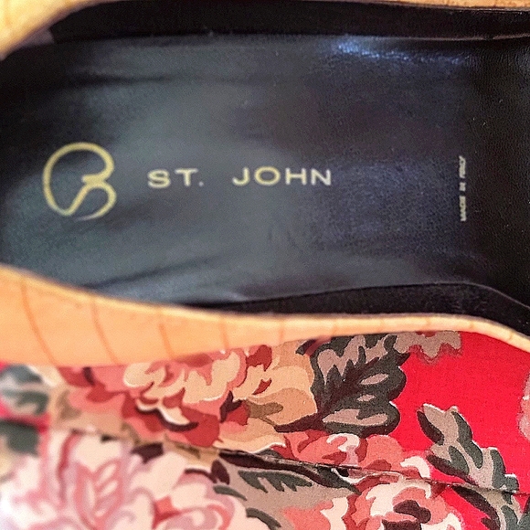 ST JOHN Tan Suede Brown Leather Bow Pumps made in Italy - Picture 6 of 9